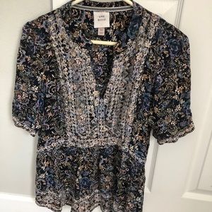 Women’s XS Shirt by Knox Rose